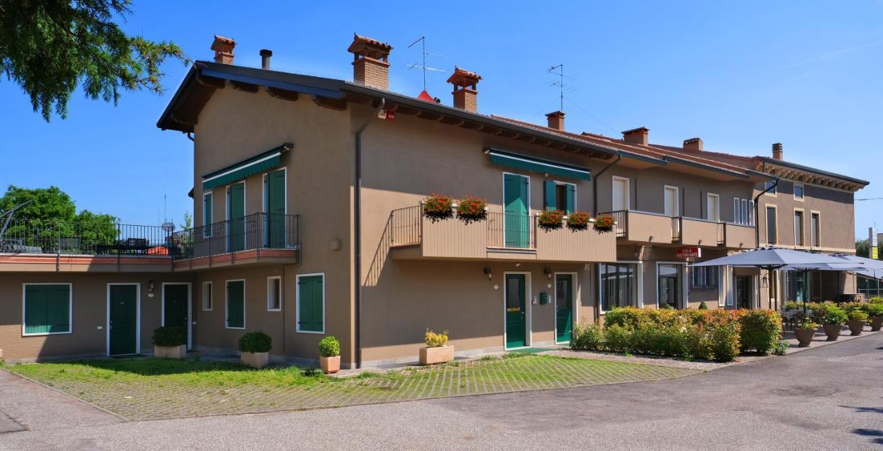 Mimosa Guest house *